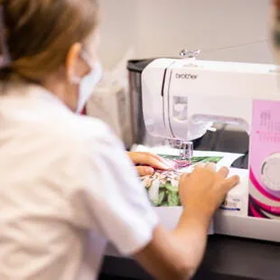 Boarding | Dalian Huamei School - Feature Cards