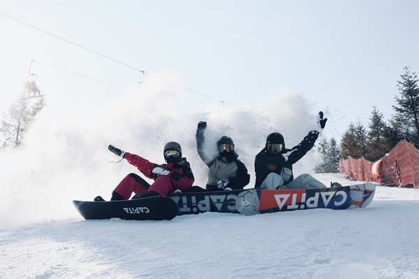 DHS Celebrates Winter Sports: Anbo Ski Trip - Ski Trip